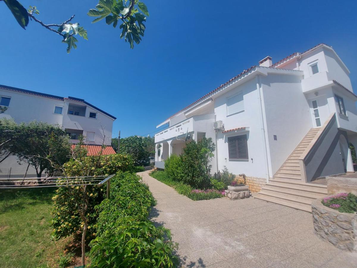 Apartments Kricin 14 Baska  Exterior photo